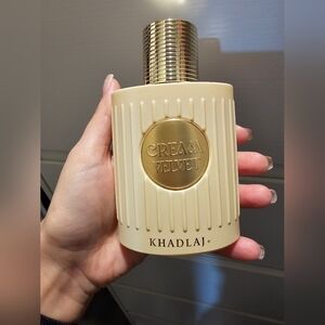 CREAM VELVET KHADLAJ